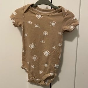 Brand new without tags lollipop 3-6 month